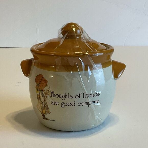 Vintage Holly Hobbie “Country Living” Stoneware Jar. - Picture 2 of 16